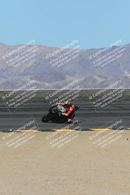media/Mar-24-2025-Moto Forza (Mon) [[57ce5c5cff]]/1-Advanced Group/Session 2 (Bowl)/